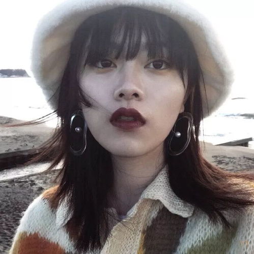  时尚霸气女生头像孤傲女帝