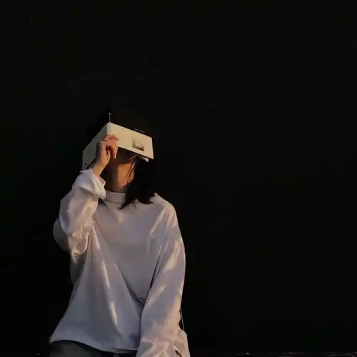  将浪漫公之于众的恋爱官宣文案