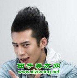  帅气男生鲨鱼头发型清爽的男生短发发型