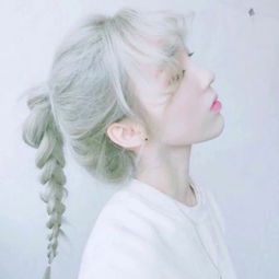  亲们晚上给大家发教程不要急,想学社会摇的加我qq29263女神精小青的美拍