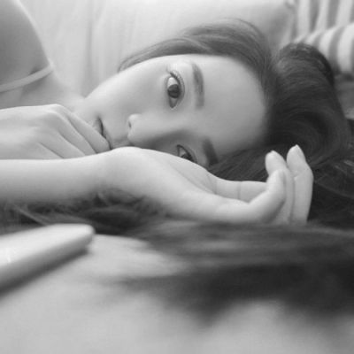 qq可爱女生头像黑白