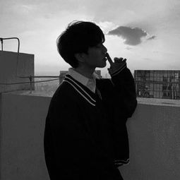  影子头像男高清伤感图片好看的男生背影图片