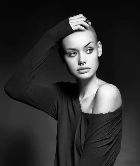  现代黑白时尚摄影大师petercoulson