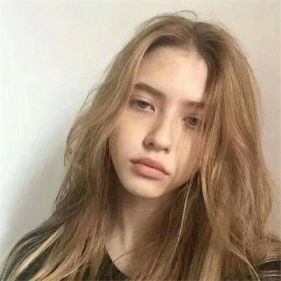  2020好看ins风欧美女生头像,微微的笑了太美丽了