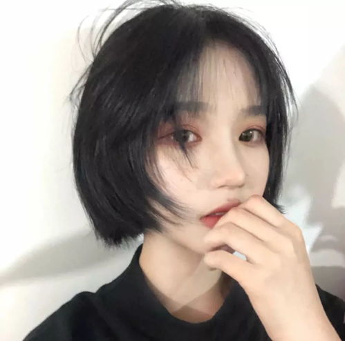 qq头像可爱女生短发女生