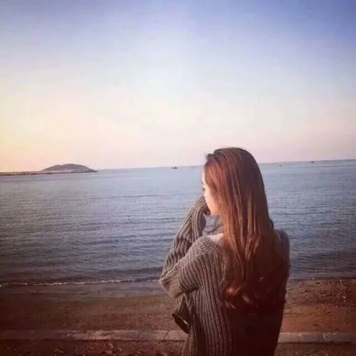 唯美头像女生背影