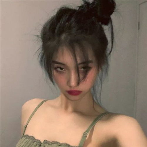  头发油腻用什么洗发水什么洗发水好用又很香