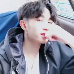  坚强可爱的男生软萌头像