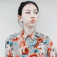  小清新女生阿宝色头像短裙森系的,眼睛一直看着你