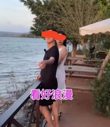  女子当众买下小情侣的鲜花,招男友当上门女婿,网友一举两得