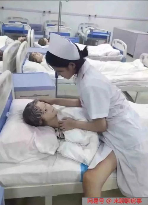  老板娘穿成这样,许多顾客迟迟不愿离开,生意不好那是不可能的