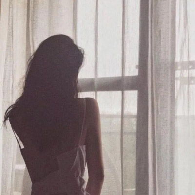  女头像霸气高冷背影不喜欢大海的鱼