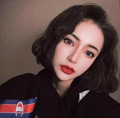  告诉你顾客少女感爆棚的卷发,适合所有脸型