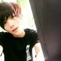  今年流行一厢情愿自作多情我要变得没心没肺的超拽男生头像