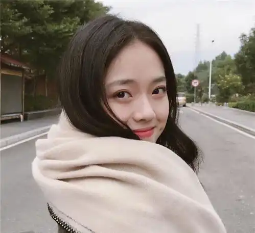 中年女人头像高清