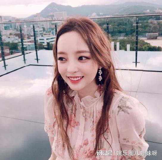  抑郁症不是病吗因抑郁选择自杀的9位明星,最小的仅22岁