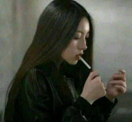  经常吸烟的人,出现这3个暗号,可能是肺癌接近了