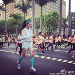  韩庚女友李冰玉私房照曝光肤白长腿颜值高