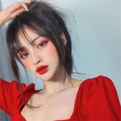  红色系女生头像,超拽冷艳韩系的美女