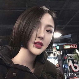  好看霸气的女生头像