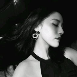  黑白头像女生冷酷霸气一时孤久一世独走