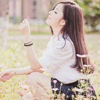  唯美清新白边女生头像微信头像图片大全
