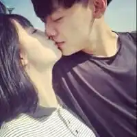  qq皮肤快手红人情侣