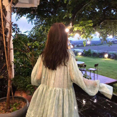  女头背影小清新森系文艺唯美森女图片头像无水印