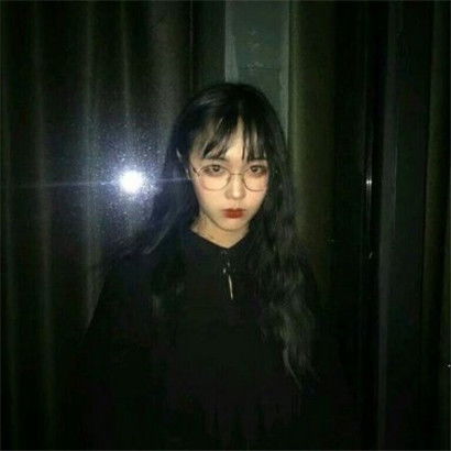  霸气女生头像,很困,很累,很颓冷酷的女人