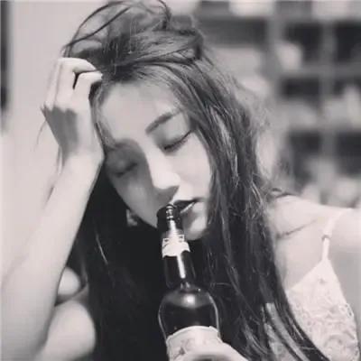 一个男人喜不喜欢你,无需试探