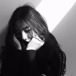 黑白头像女生qq头像