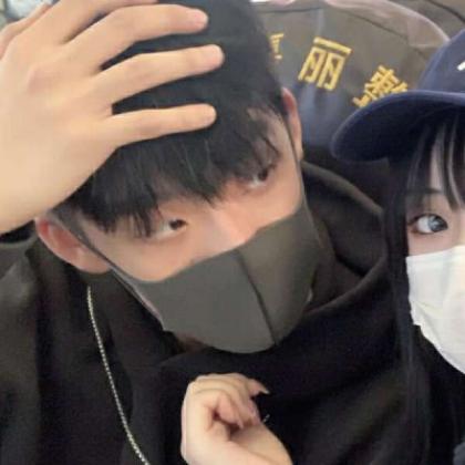  qq情侣一男一女头像,不要拿我跟任何人比