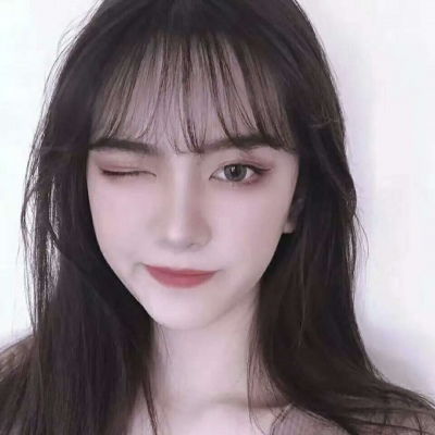  成熟稳重精致唯美女生头像