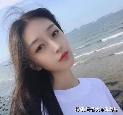  搞笑gif这个老鹰抓小鸡,抓到的可以带走吗