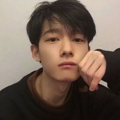  2021最潮最火男生头像女人真正喜欢的男人