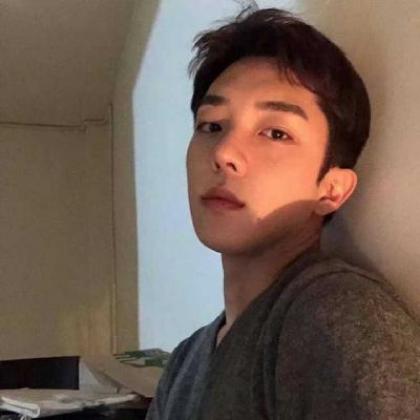 好看的男生头像男人