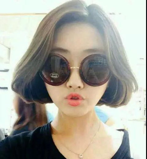  其实每个人都适合短发,短发这么美你确定不试试