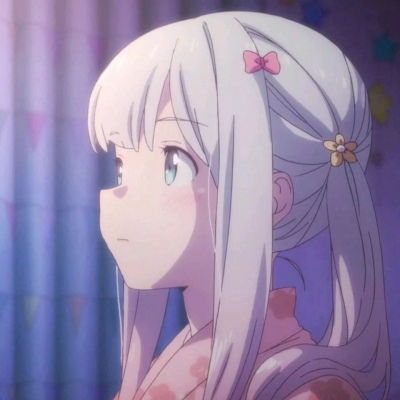  峤宇女生头像动漫