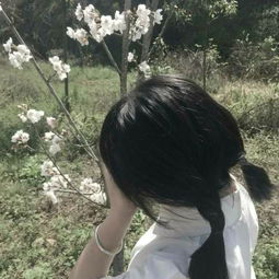  小野猫背影闺蜜头我喜欢你心疼的骂我傻,我喜欢你的陪伴