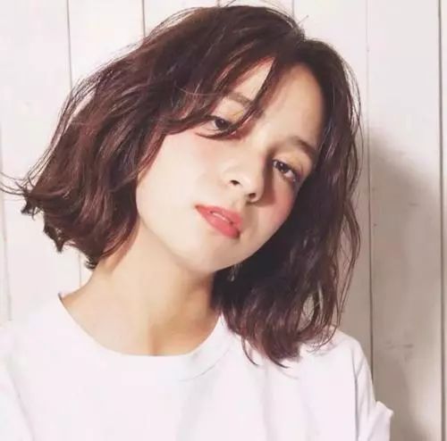  女生这3款发型不挑脸型,先剪先美