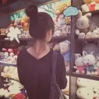  深美女孩头像
