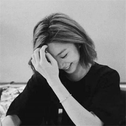  优质黑白女头,离开我的人都是路人