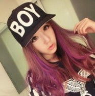  彩色头发女生头像