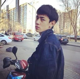  带着我要你哭着求我的男生头像