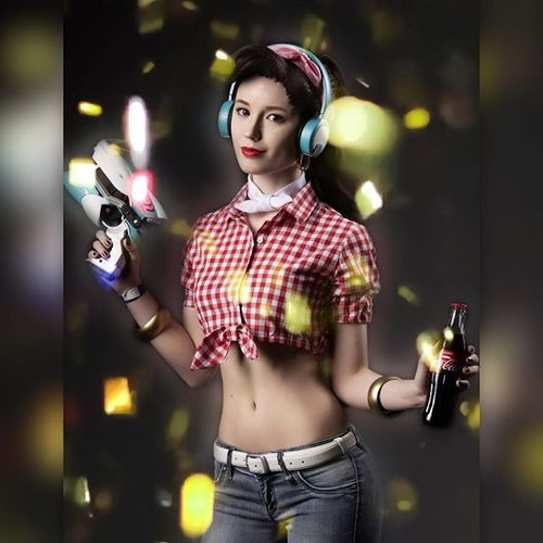  俄罗斯美女cos守望先锋d.va美爆了造型简直完美还原