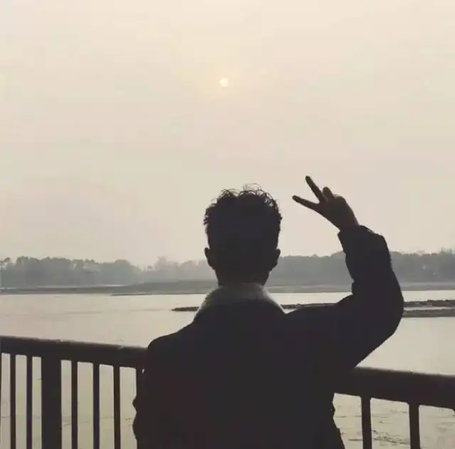  情侣专用的一男一女一对头像图片