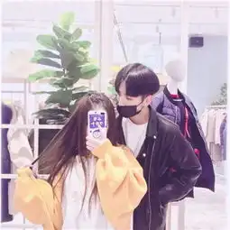  唯美有意境2018情侣头像大全爱不是占有而是征服一颗心