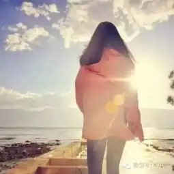  女生背影头像图片大全不露脸头像长发