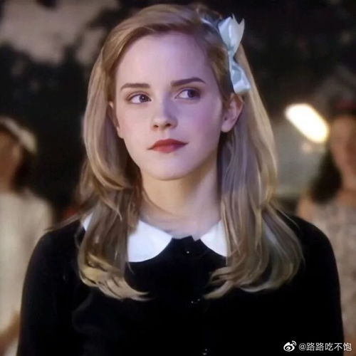  比美,少女时期的屈臣氏和小k谁更美