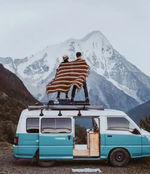 情侣头像浪漫面包车